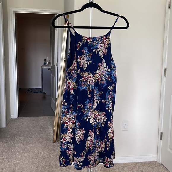 Floral dress from Franchesca’s. Brand is Blue Rain. - Picture 3 of 3